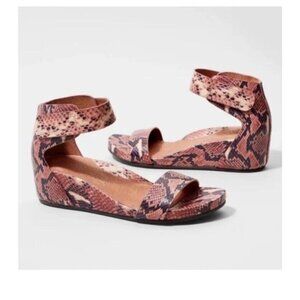 GENTLE SOULS  Leather Reptile Mauve/Black Print Wedge Sandals Ankle Strap